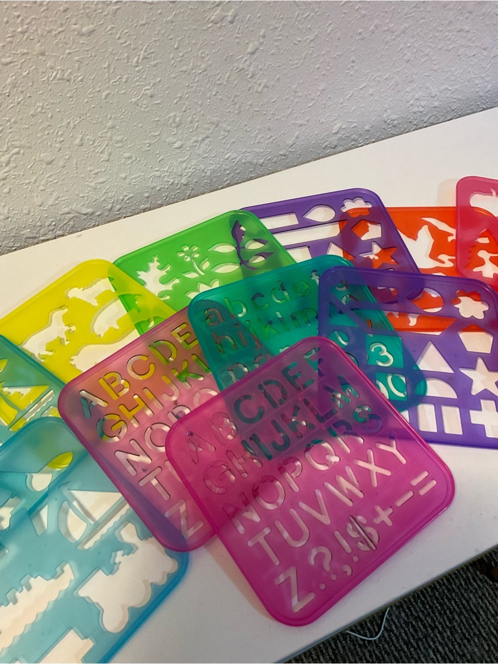 Vintage 12 Tupperware stencils
